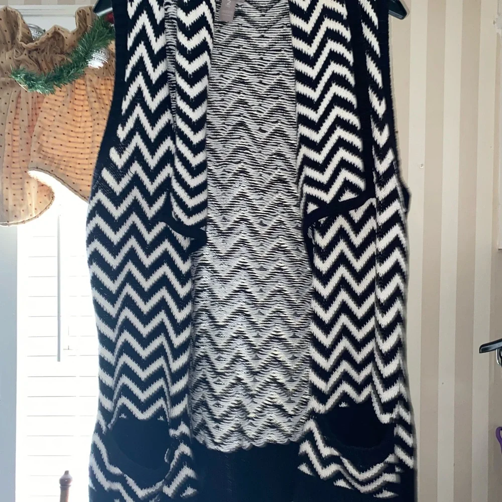 Chico’s cardigan size 2 - Picture 2 of 4